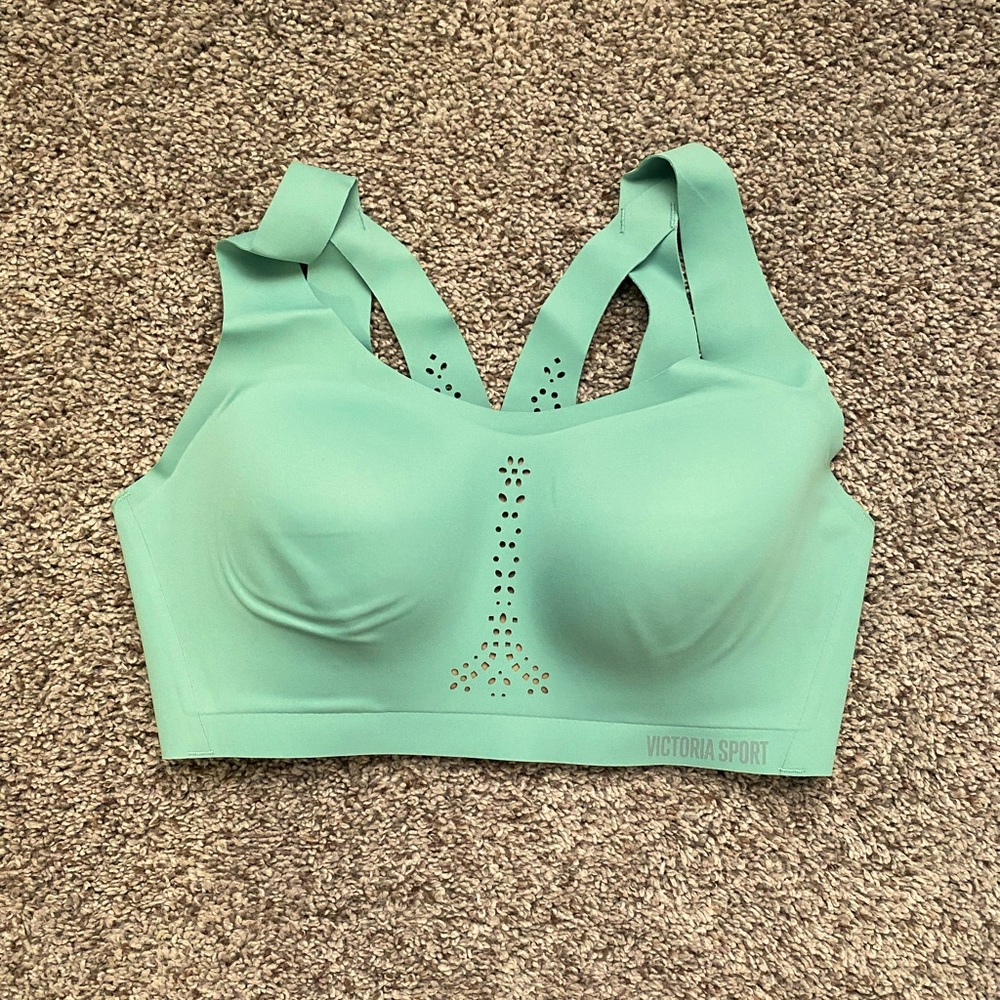 Victoria’s Secret Angel Max Sports Bra